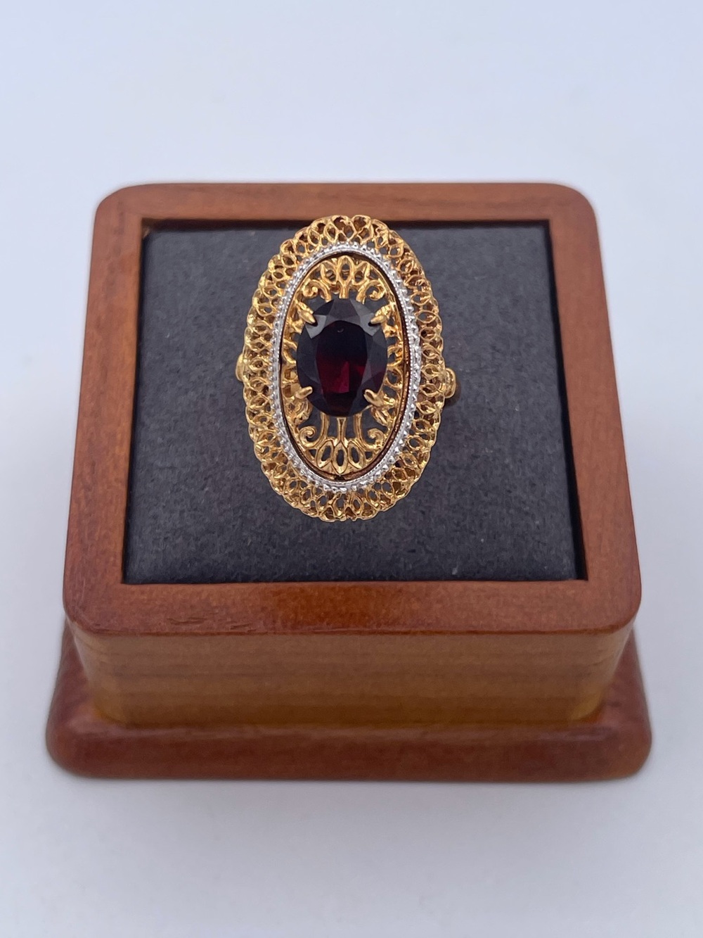 Mid-century Vintage 18K Yellow Gold Red Tourmaline Filigree Cocktail Ring Size8 - Picture 11 of 11